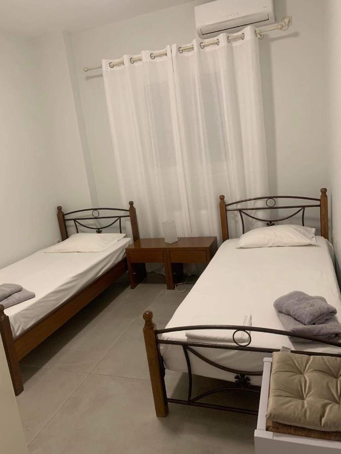 Mimozas Apartment Porto Heli Bagian luar foto